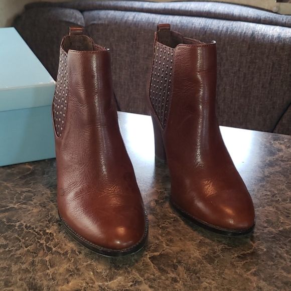 ANTONIO MELANI Shoes - Antonio Melani Eddie Woodbury Boots size 8.5